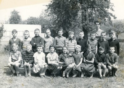 Classe de 3e année de Mme Liliane Schoonbroodt en 1964