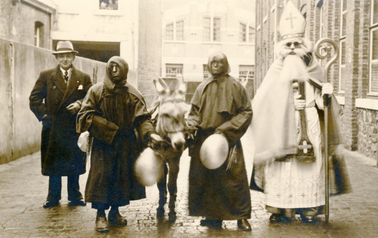 Saint-Nicolas à l'école des frères
