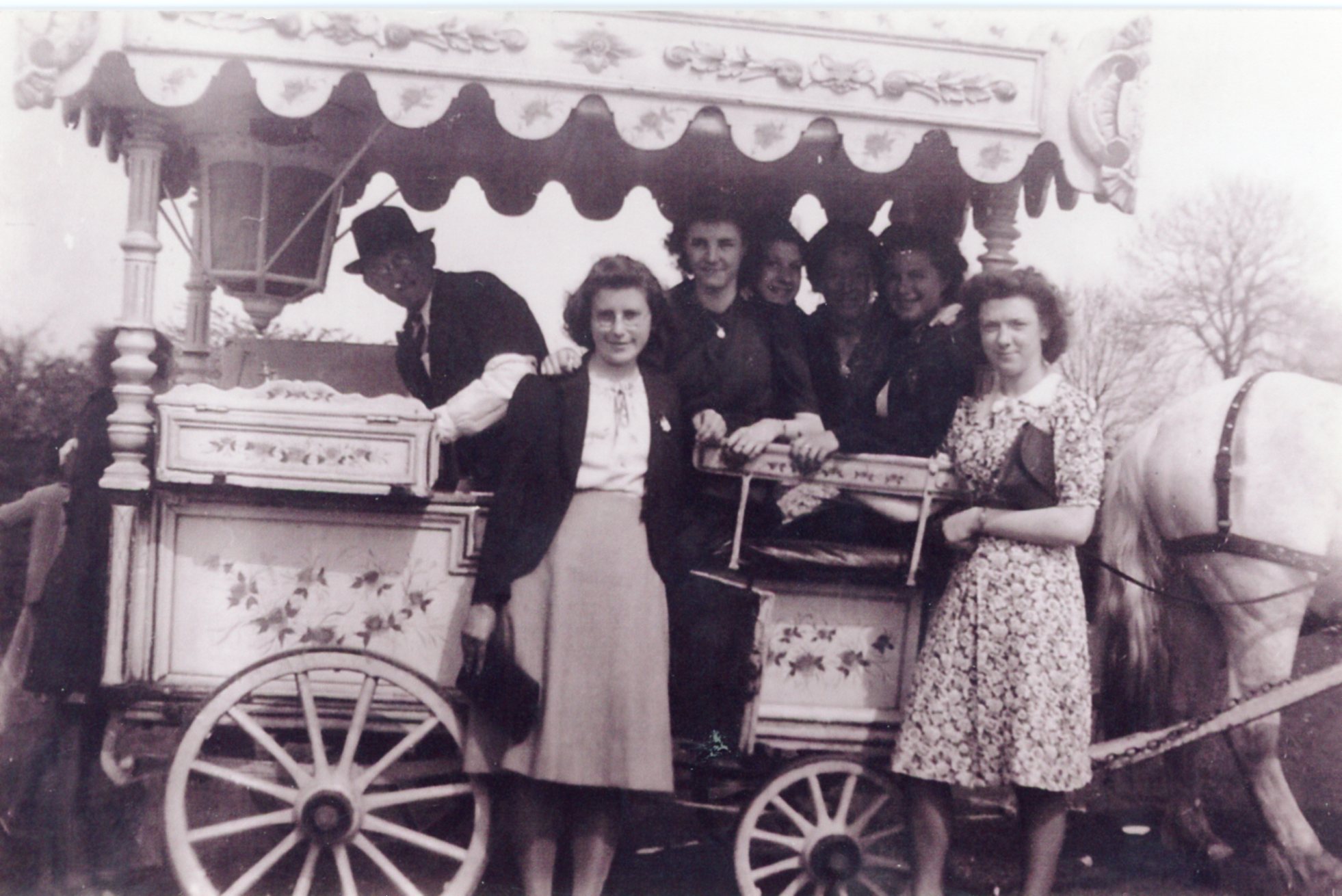 Familles Personnalités Dominique Glacier ambulant - Haccour Bernadette001.jpg
