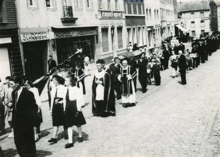 Retour en 1945 des corps des prisonniers fusillés à la citadelle de Liège