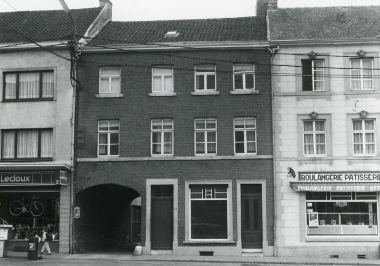 Maison place Nicolaï n°21