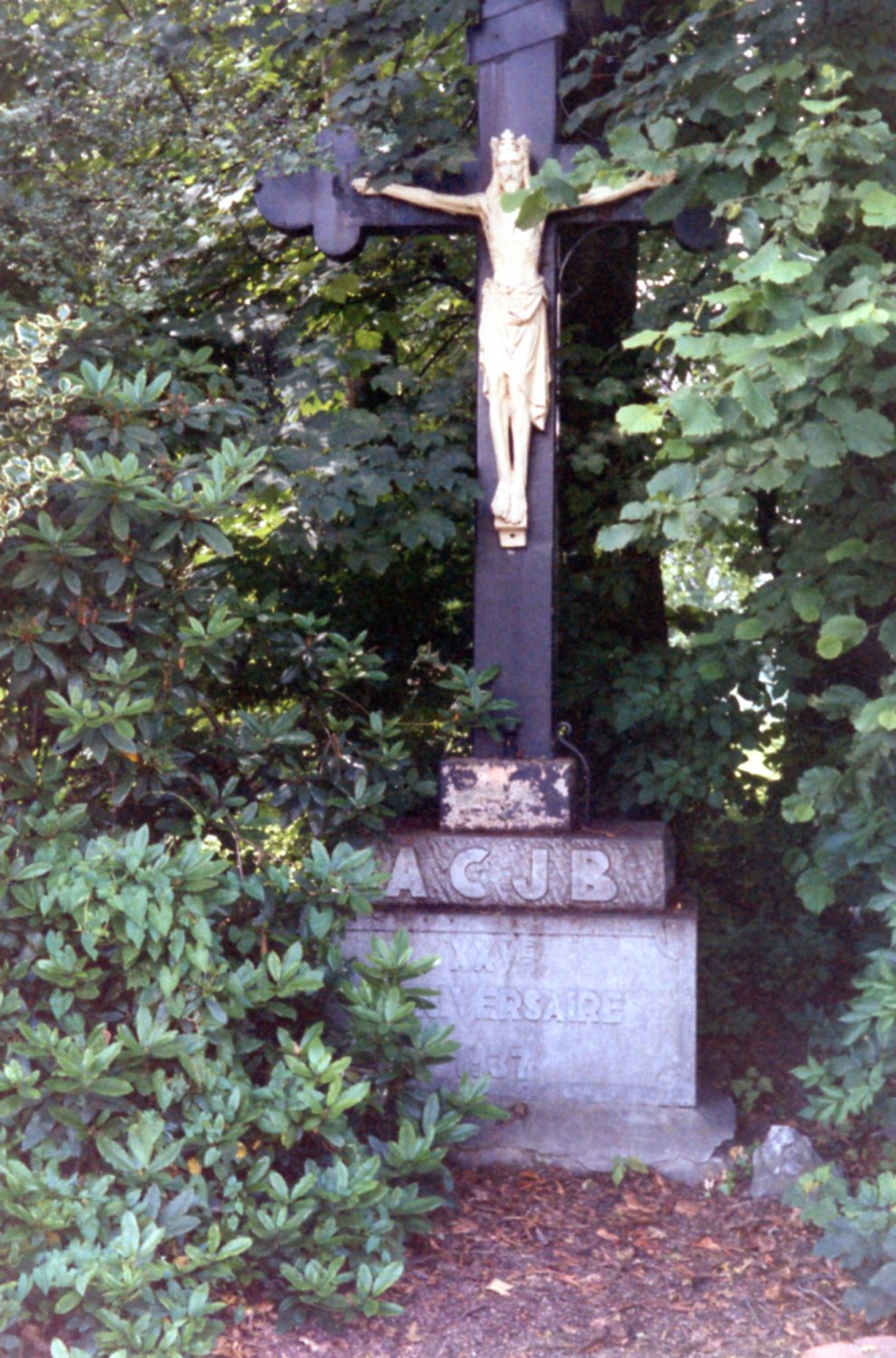 Patrimoine Crucifix au croisement de la rue de Val-Dieu et de la rue Neuve  XXXX - Brée Fernand008.jpg