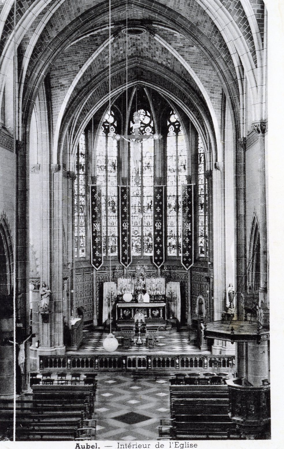 CP Eglise actuelle intérieur XXXX - Lambiet Thomas.jpg