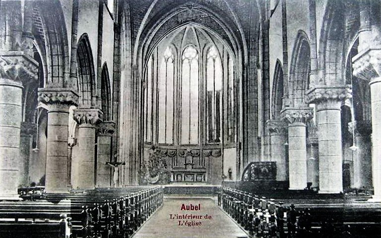 CP Eglise intérieur XXXX - Brée Fernand (2).jpg