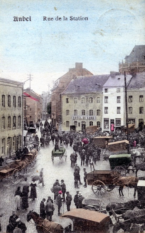 Jour de marché place Antoine Ernst