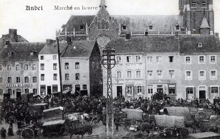 CP Place Antoine Ernst Marché au beurre XXXX - Lambiet Thomas.jpg