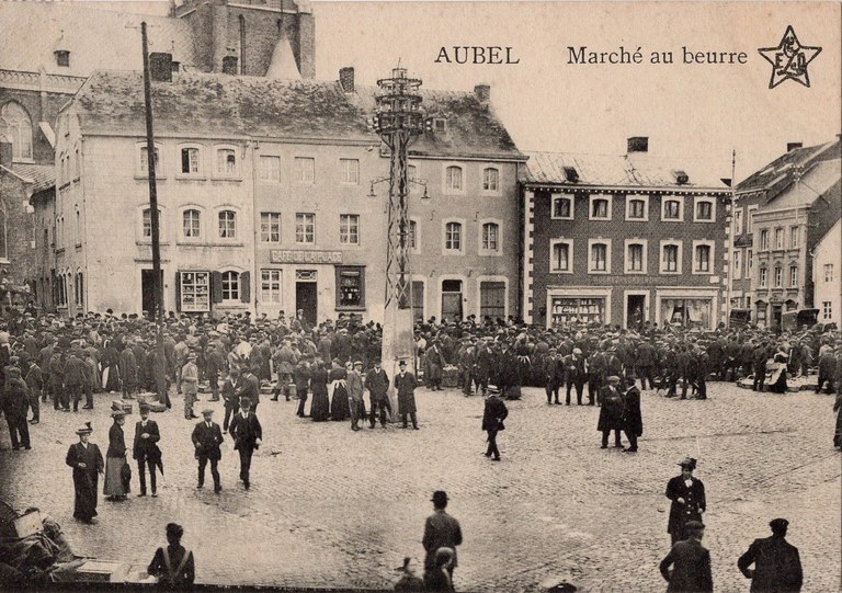 Place Antoine Ernst - Marché au beurre.