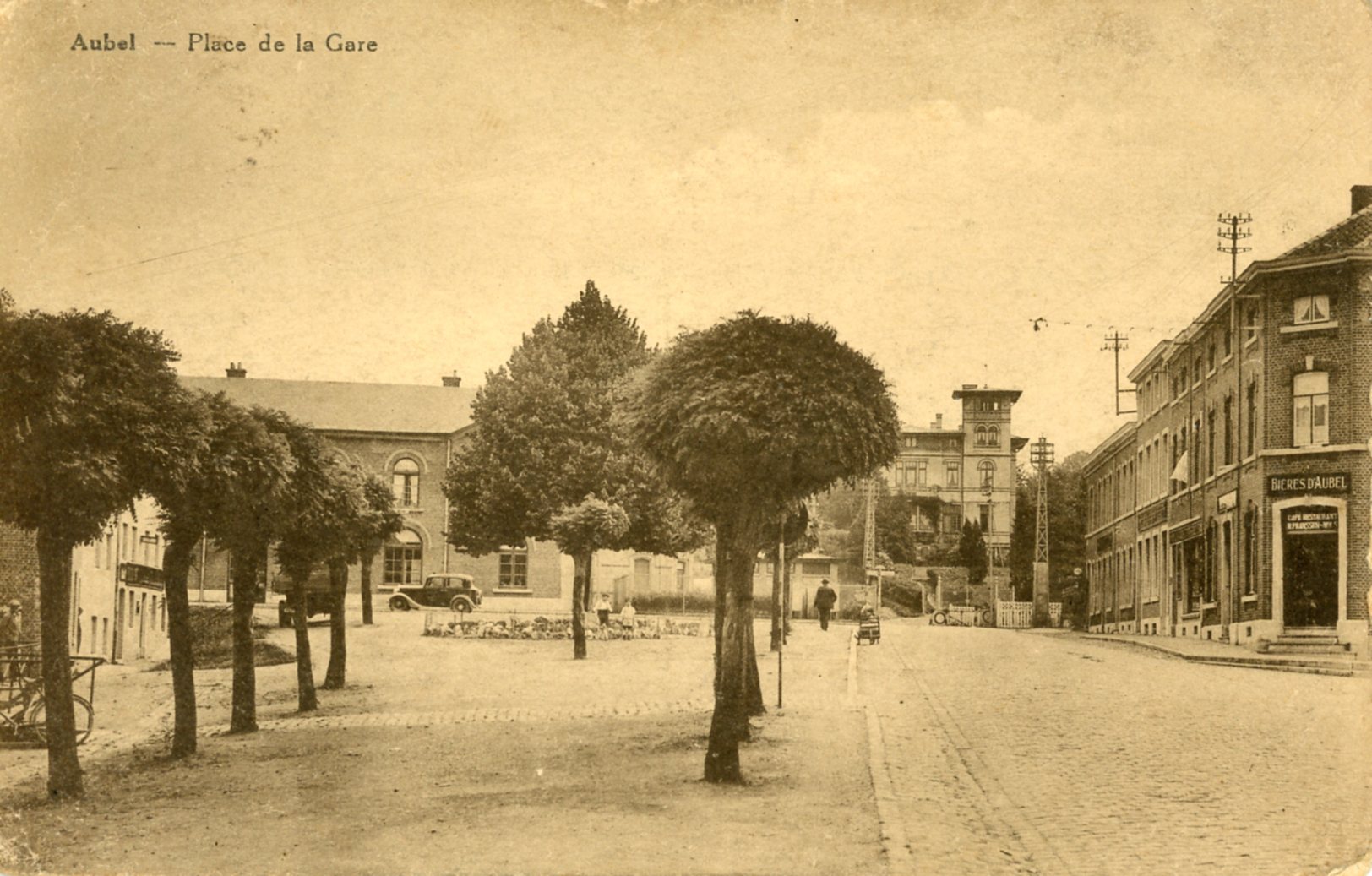 Place de la Victoire XXXX - Henri Doome001.jpg