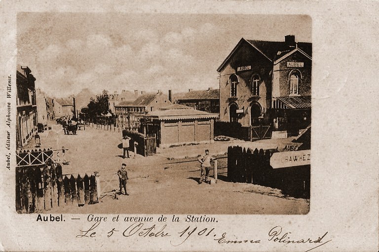 Place de la Victoire - La gare