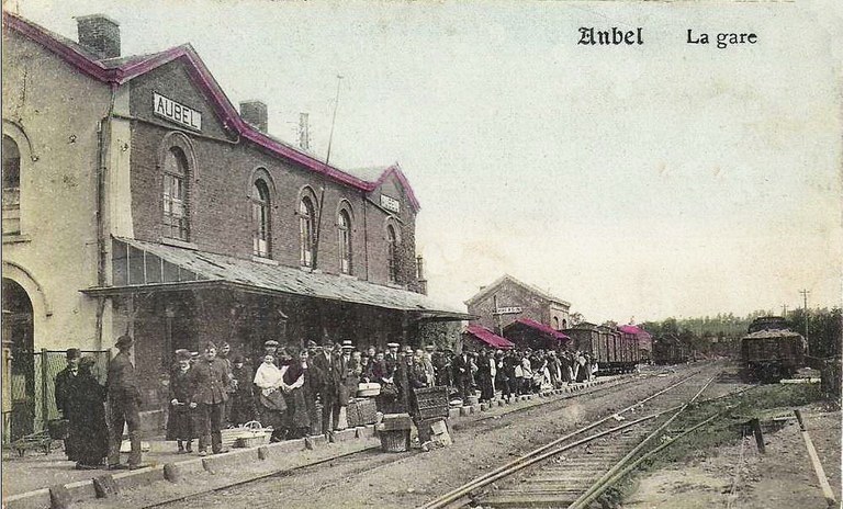 Place de la Victoire - La gare