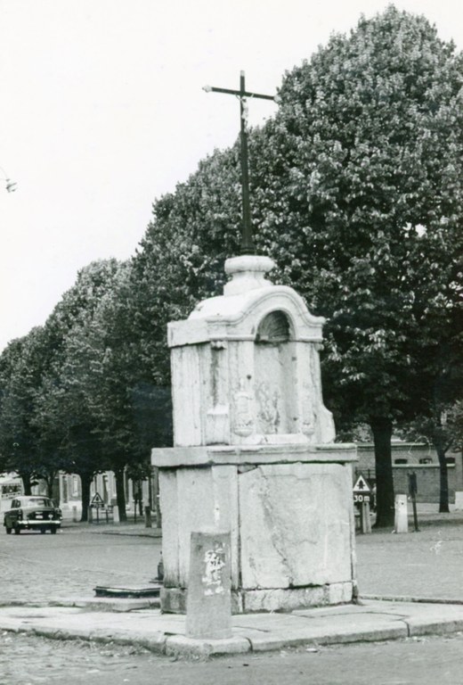 CP Place Nicolaï Monument XXXX - Haccour Bernadette012.jpg