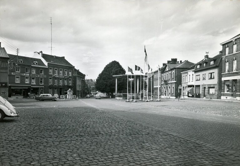 CP Place Nicolaï XXXX - Albert Mager007.jpg