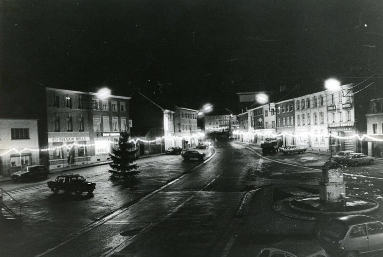 Place Nicolaï "by night"