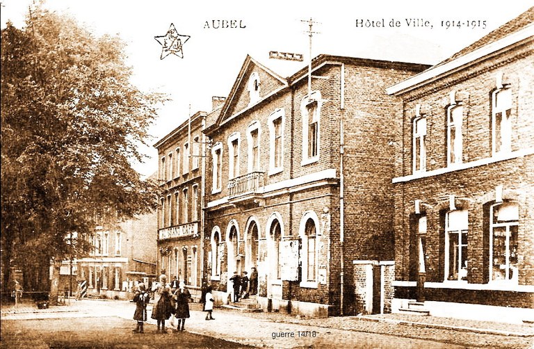 CP Place Nicolaï XXXX - Brée Fernand (32).jpg