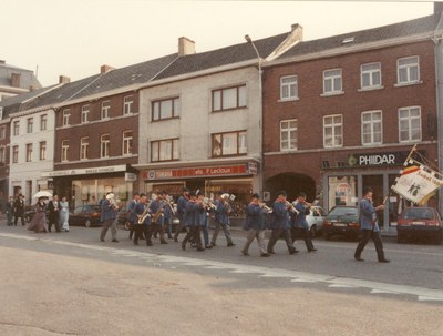 Quatre commerces de la place Nicolaï