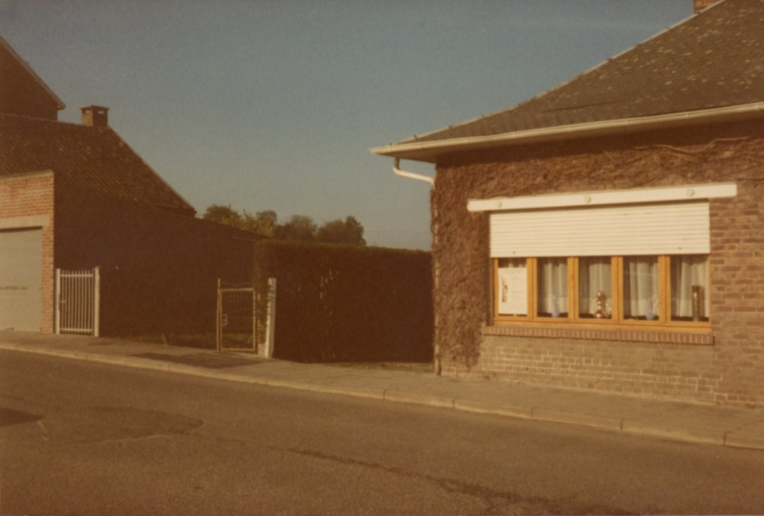 rue de la Bel 1981 - Roger Lambiet035.jpg