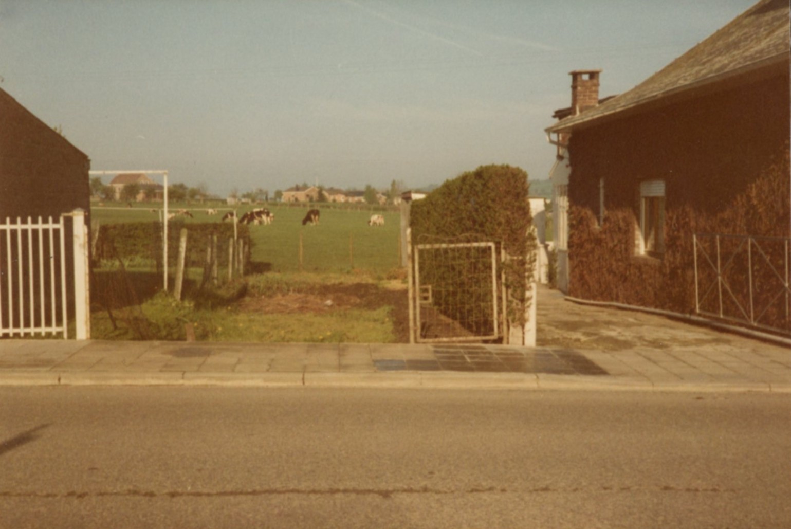 rue de la Bel 1981 - Roger Lambiet036.jpg