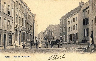 Des commerces rue de la Station