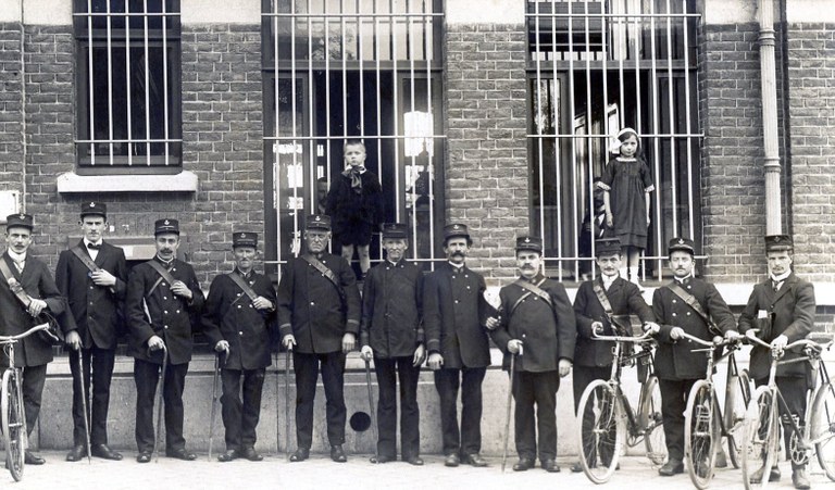 Le personnel de la poste