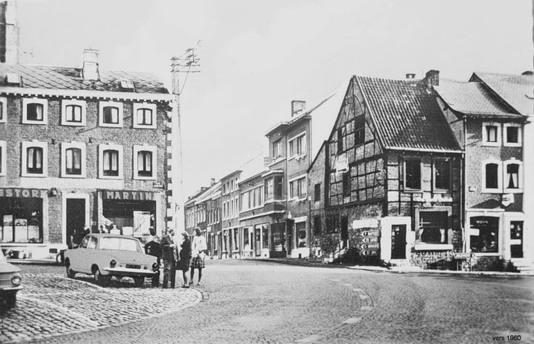 CP Place Antoine Ernst XXXX - Brée Fernand (64).JPG