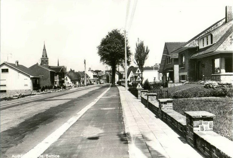 CP rue de Battice du temps de l'école de l'état XXXX - Brée Fernand.jpg