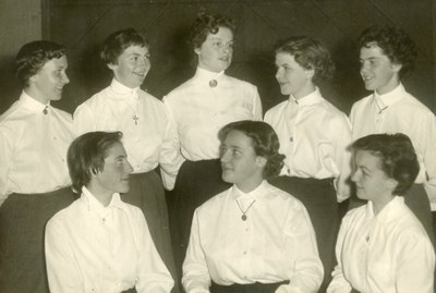 Groupe vocal Les "Chanteclair" en 1956-1957