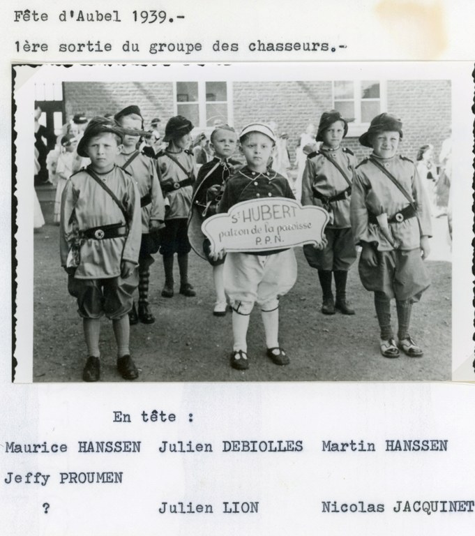 St-Hubert 1939 Première sortie des chasseurs027.jpg