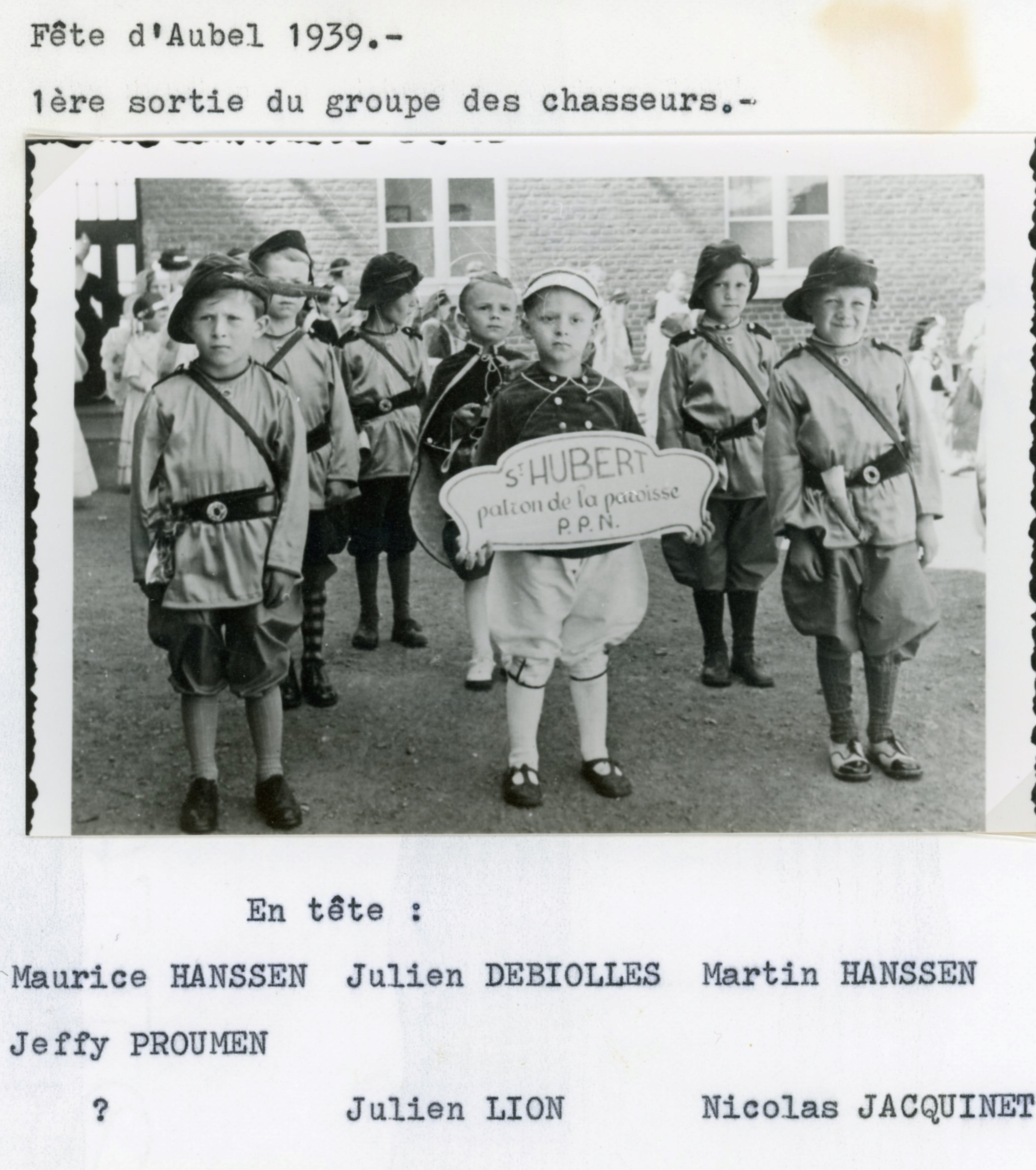 St-Hubert 1939 Première sortie des chasseurs027.jpg