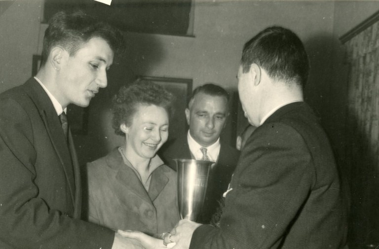 St-Hubert 1955 Date inconnue Le Gymkhana à ses débuts Mme Yvonne Hanssen épouse PIrenne 045.jpg