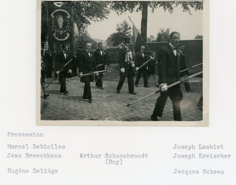 St-Hubert 1930 Avril Cortège du centenaire017.jpg