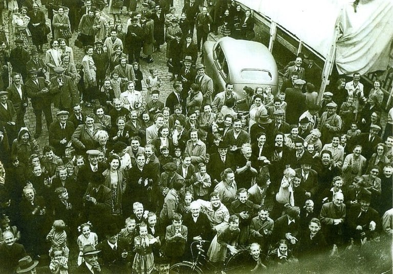 Fête nationale 1954 - Fernand Brée 002.jpg