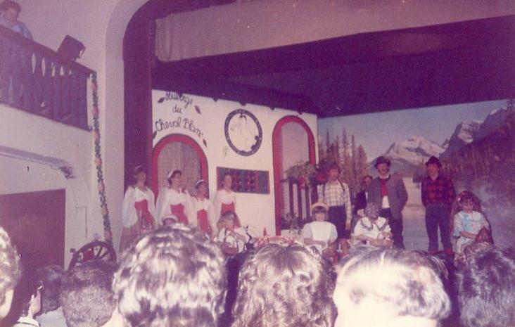 Spectacle L'Auberge du Cheval Blanc 1986- Marie-Josée Bouche011.jpg