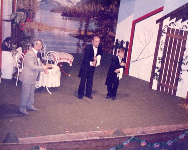 Spectacle L'Auberge du Cheval Blanc 1986 - Marie-Josée Bouche014.jpg