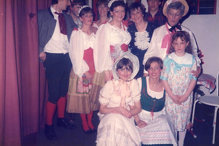 Spectacle L'Auberge du Cheval Blanc 1986 - Marie-Josée Bouche023.jpg