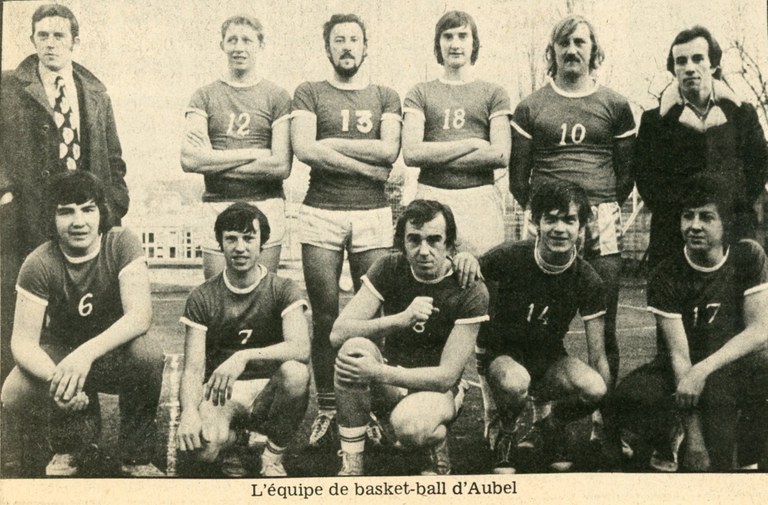 Equipe masculine du basket en 1975