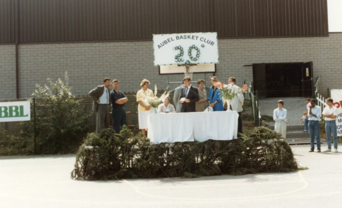 Basket 20e anniversaire 1987 - Hubert Otten002.jpg