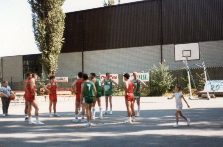 Basket 20e anniversaire 1987 - Hubert Otten007.jpg