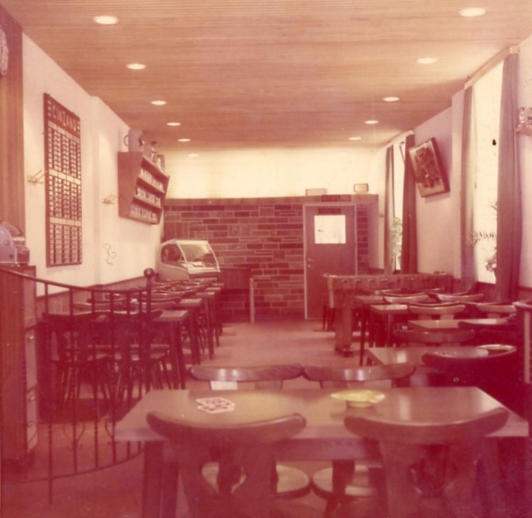 Vie quotidienne Café Pasteger XXXX - Raphaël Roex001b.jpg