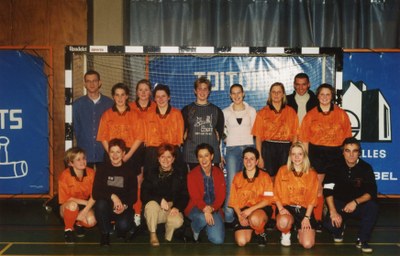 L'équipe féminine du minifoot d'Aubel