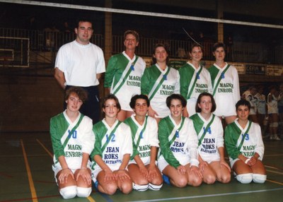 Une des Equipes "dames" du club de volley