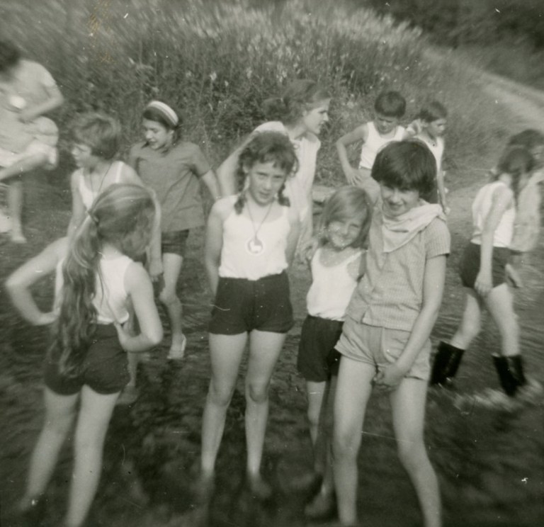 Lutins XXXX camp Haccour Bernadette Bloemen Claudette- Haccour Anne-Marie 016.jpg