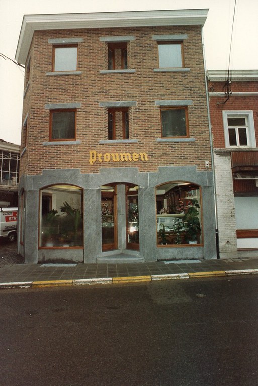 CP et Photos rue de la Station Destruction et reconstruction boulangerie pâtisserie Proumen 1987 - Marc Proumen052.jpg