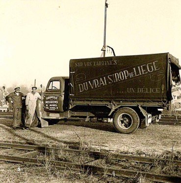 Siroperie camion Jean Remacle et Eugène Pirenne après 1936 - Clément Meurens.jpg