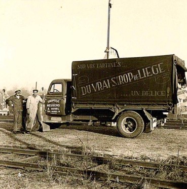 Siroperie camion Jean Remacle et Eugène Pirenne après 1936 - Clément Meurens.jpg