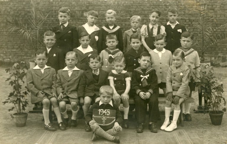 Premières communions en 1945