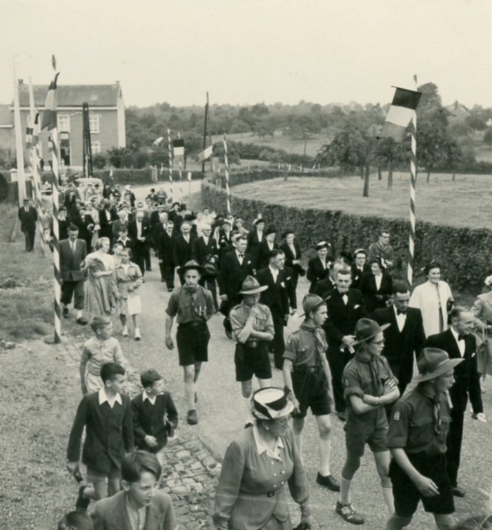 Première messe Beckers Jean Donsart août 1952 - Lecloux-Baltus Marie-Josée 002.jpg