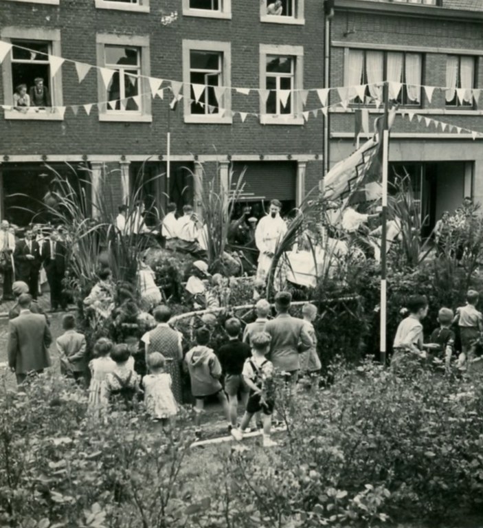 Première messe Beckers Jean Donsart août 1952 - Lecloux-Baltus Marie-Josée 003.jpg