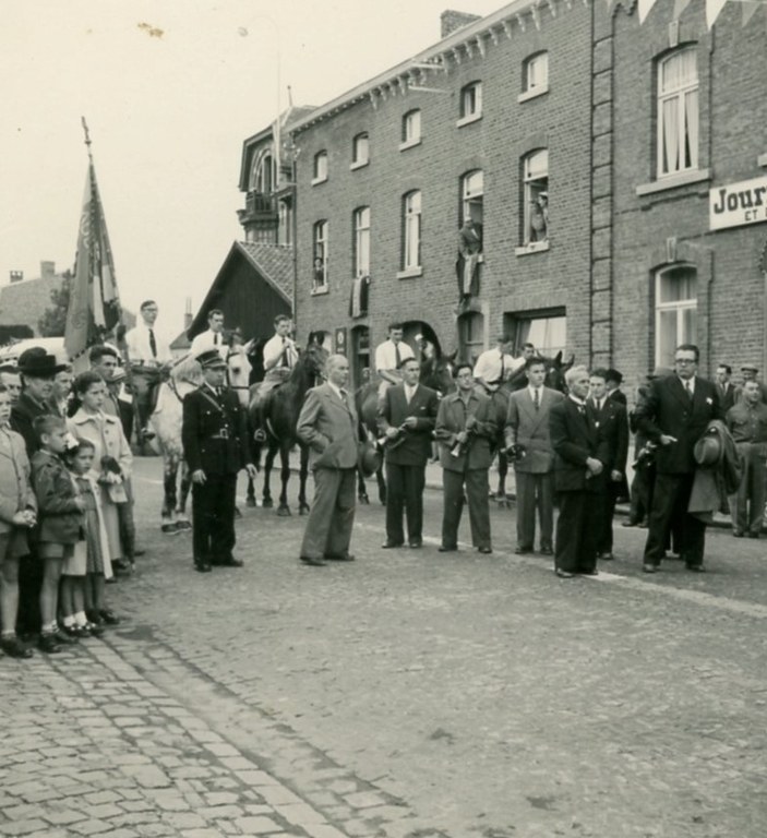 Première messe Beckers Jean Donsart août 1952 - Lecloux-Baltus Marie-Josée 004.jpg