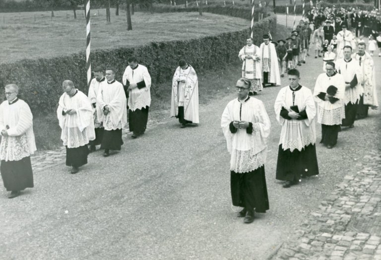 Première messe Beckers Jean Donsart août 1952 - Lecloux-Baltus Marie-Josée 021.jpg