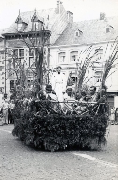 Première messe Jean Beckers 1952 - Lecloux-Baltus Marie-Josée 006.jpg